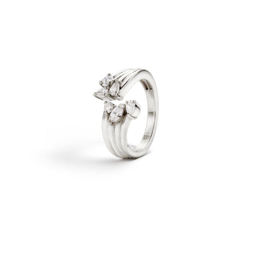 Anello contrariè 'Reverso' in oro bianco e diamanti REVERSO | AN CONTRAU18B CT0,63